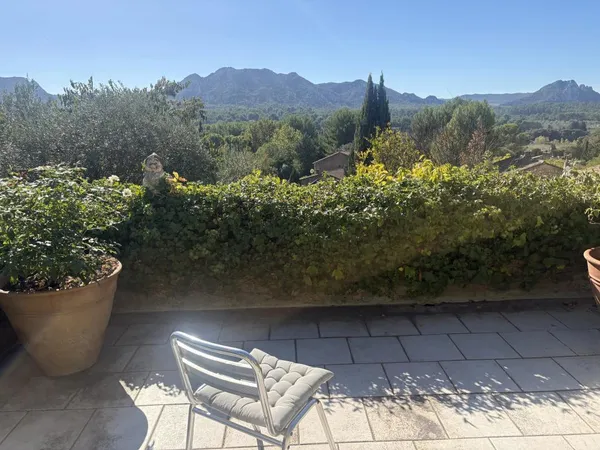 Vends t5 - 171 m² - Eygalières 13810