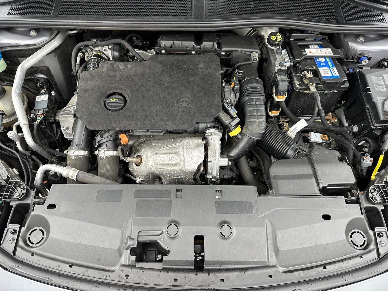 Peugeot 308 bluehdi 130ch s&s eat8 allure pack — photo 13