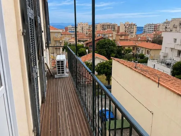 Location Etudiante - Proche Mer / Tram / commerces