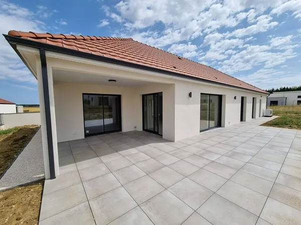 Maison de plain-pied 6 pièces 130 m²