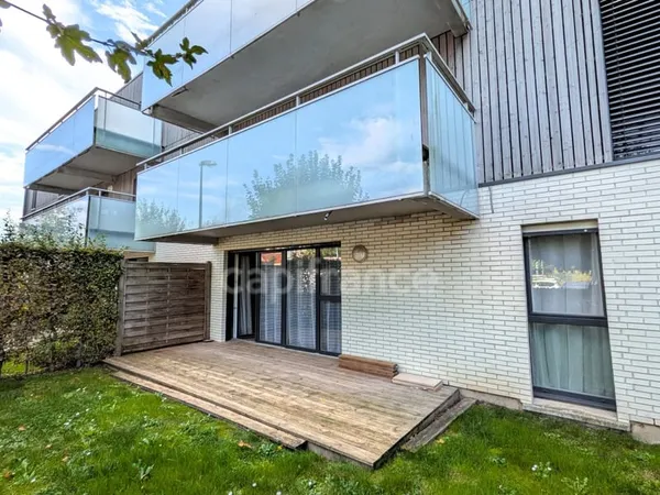 T2 en rez-de-jardin avec 2 places de parking