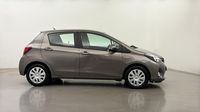 Toyota Yaris HSD 100h Dynamic 5p — photo 4