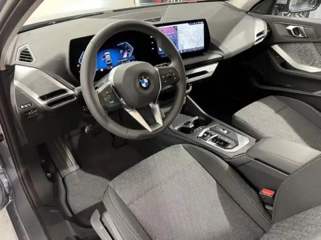Bmw Serie 1 série 1 116a 122ch m sport design dkg7 — photo 4