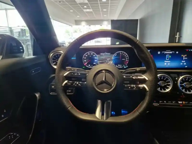 Mercedes Classe A 250 e hybrid eq amg line — photo 50