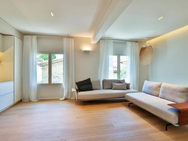 NICE - MONT BORON - DUPLEX 3 PIECES DE 70 M² A VENDRE - PETITE COPROPRIETE - JARDIN PRIVATIF 45 M² -