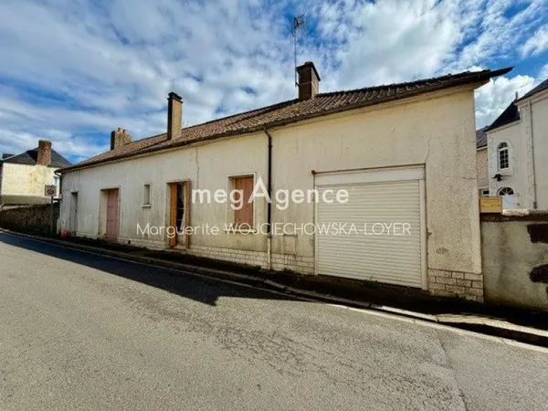 Maison de 130 m2 à rénover, beau potentiel