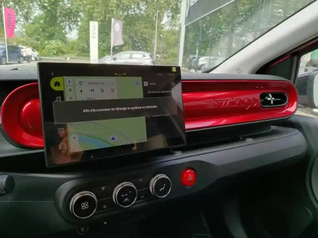 Renault Twingo e-tech electrique 80 ch autonomie urbaine — photo 12