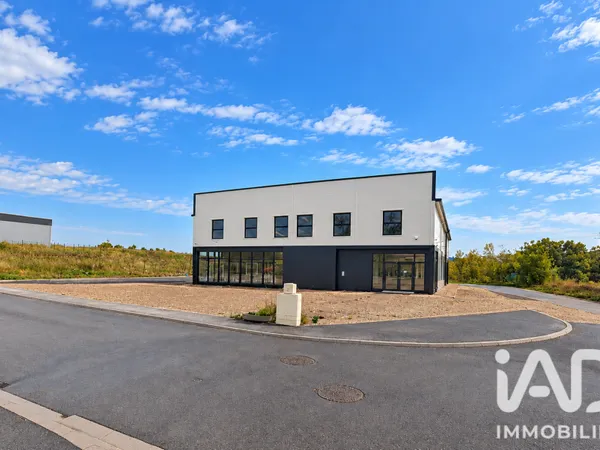 Commerce 1249 m²
