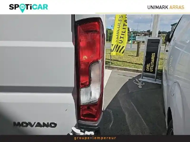 Opel Movano fg l2h2 3.3 140ch s&amp;s pack premium connect — photo 9