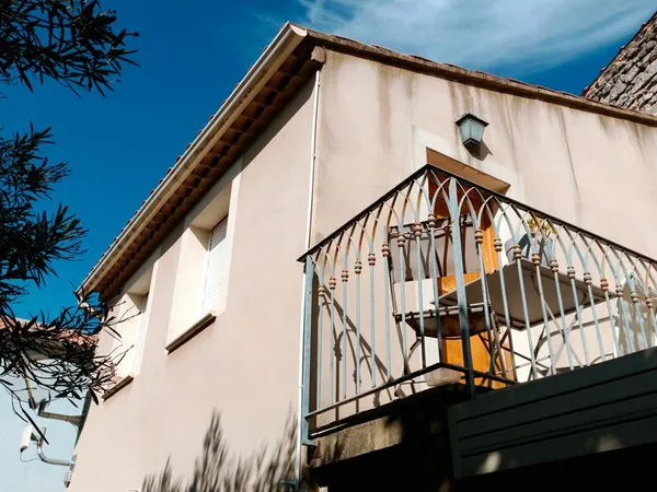 Maison 210.000 ST PAUL TROIS CHATEAUX rentabilite nette 7,22% nets.Rare sur le secteur. Idéal pour i