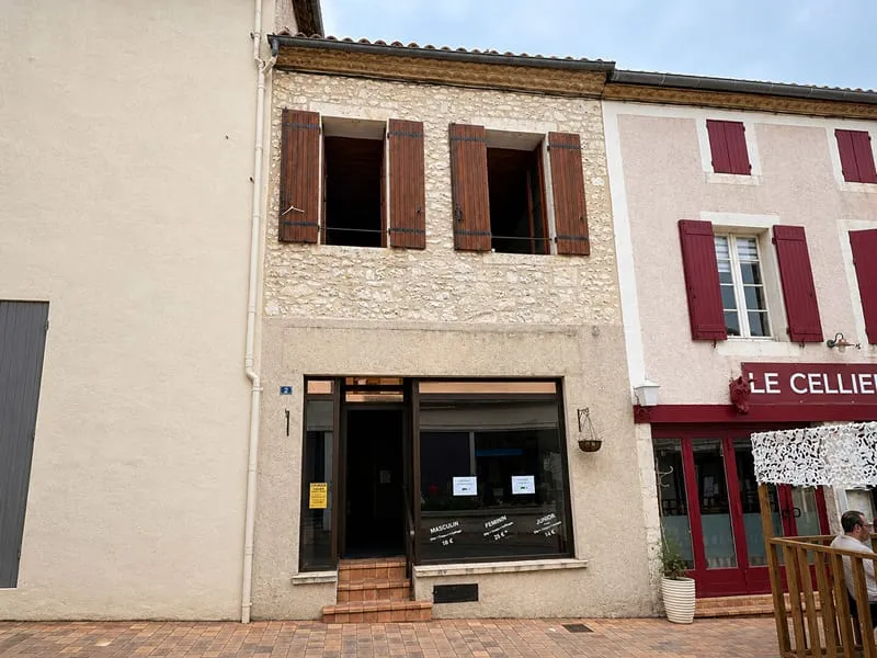 Photo 1