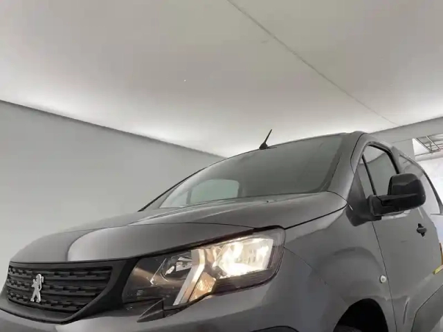 Peugeot Partner fourgon m 650 kg bluehdi 100 s&amp;s bvm6 — photo 25