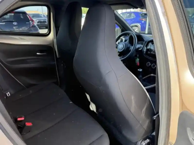 Toyota Aygo 1.0 vvt-i 72 design — photo 5