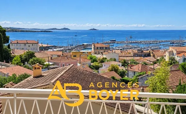 BANDOL T3 54 M2 VUE MER ASCENSEUR TERRASSES PARKIN