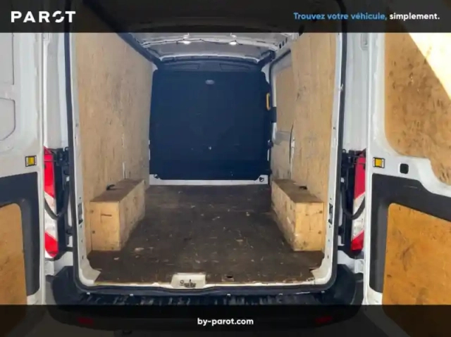 Ford Transit fourgon fg t310 l2h2 2.0 ecoblue 130ch trend — photo 11
