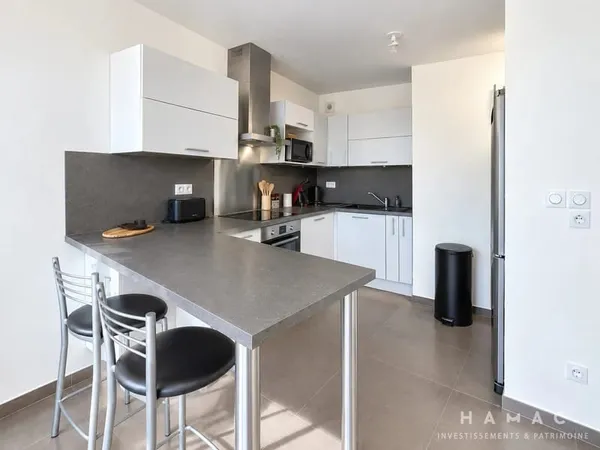 Chambre meublée dans un appartement au centre d'Écully - Idéal(e) étudiant(e)