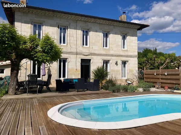 Maison 6 pièces 202 m²
