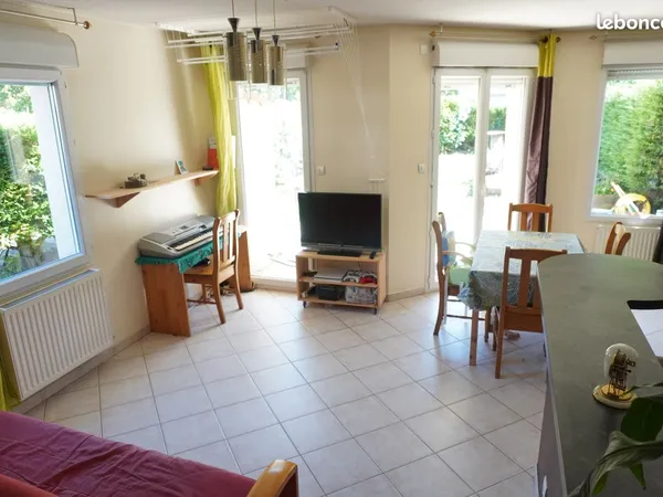 Appartement T3 67m2 + 210m2 de jardin (+ garage)