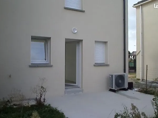 Loue maison neuve T3- 800 m du Bourg Sainte Luce / Loire