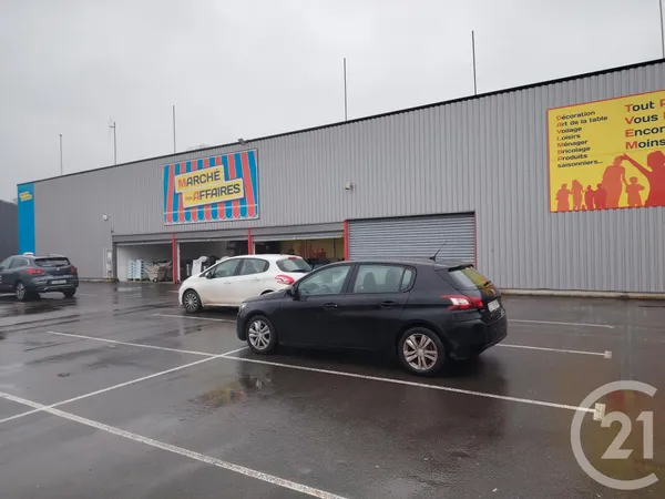 Murs commerciaux 1000 m²