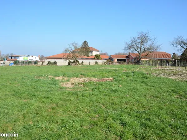 Terrain constructible viabilisé