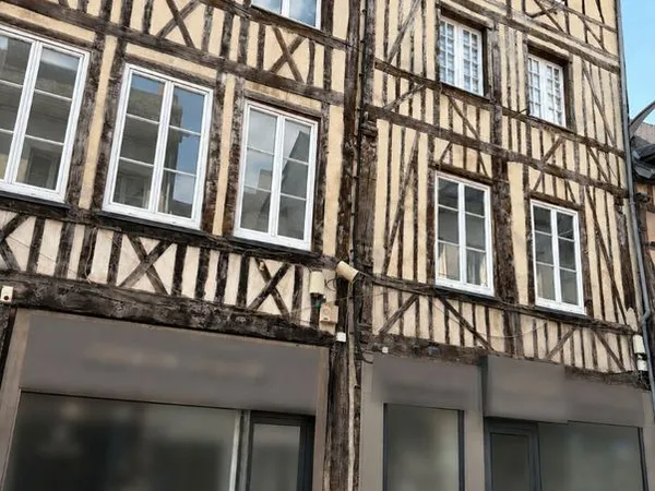 Maison 9 pièces 350 m²