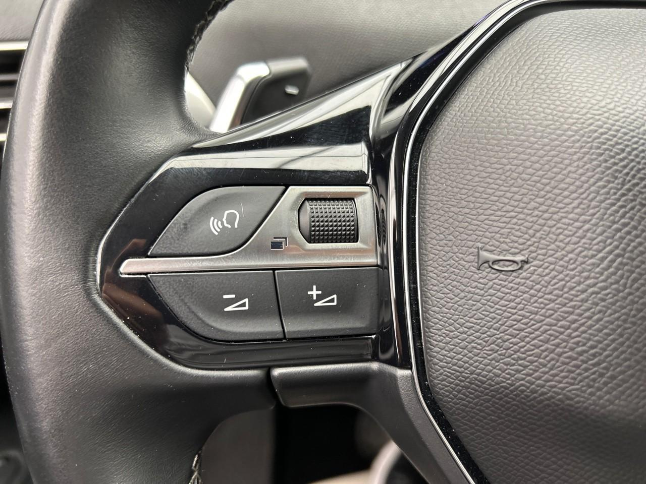 Peugeot 3008 hybrid 225 e-eat8 allure pack — photo 24