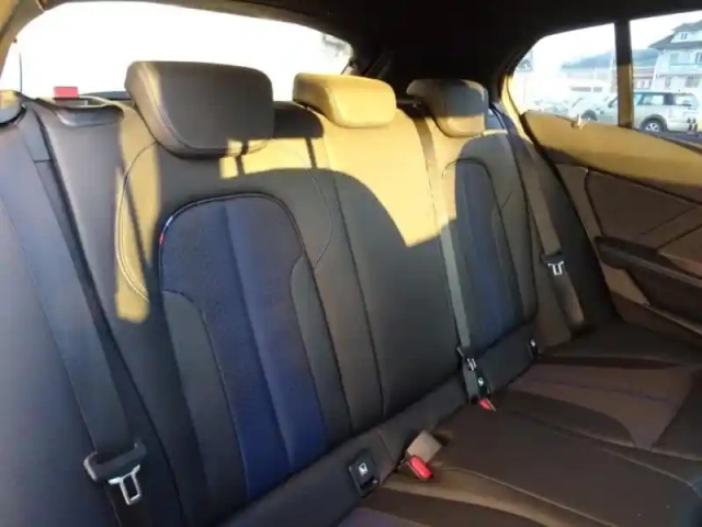 Bmw Serie 1 série 1 118i 136ch m sport — photo 10