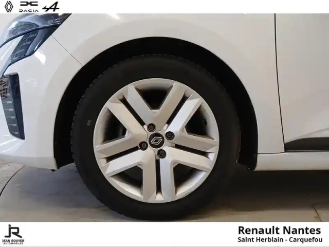 Renault Clio 1.0 tce 90ch evolution — photo 24