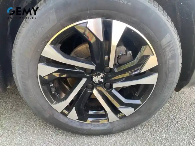 Peugeot 2008 moteur électrique 136 ch — photo 11