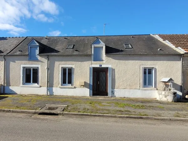 EXCLUSIF, DUN SUR AURON, Maison avec garage, cour et petite dépendance
