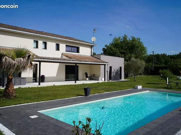 VILLA 290m2
