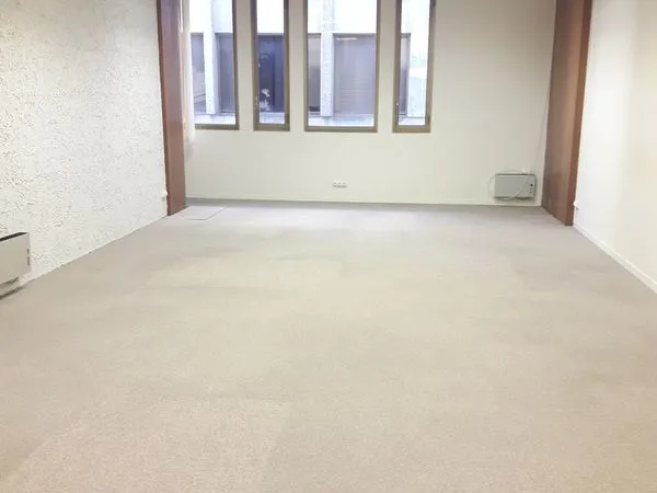A louer, bureau place La Fayette, Angers, 450 euros HT-HC