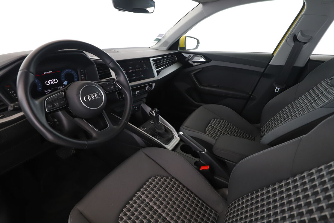 Audi A1 allstreet 35 TFSI S Tronic 7 — photo 10