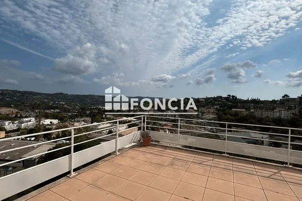 Appartement 3 pièces 81 m²