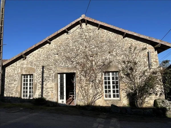 Grange de 1 pièces principales