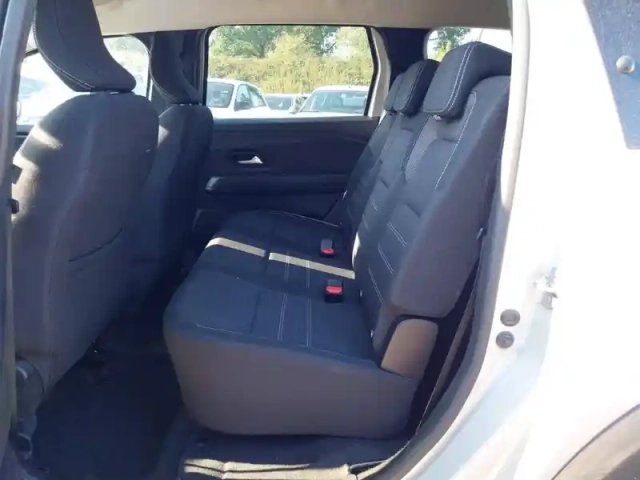 Dacia Jogger eco-g 100 7 places — photo 15