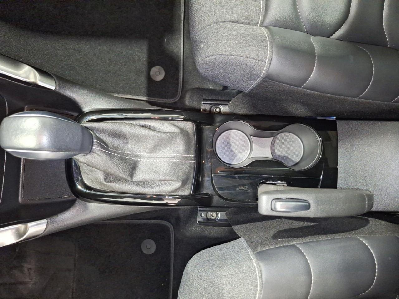 Citroën C3 Aircross puretech 130 s&s eat6 shine pack — photo 15