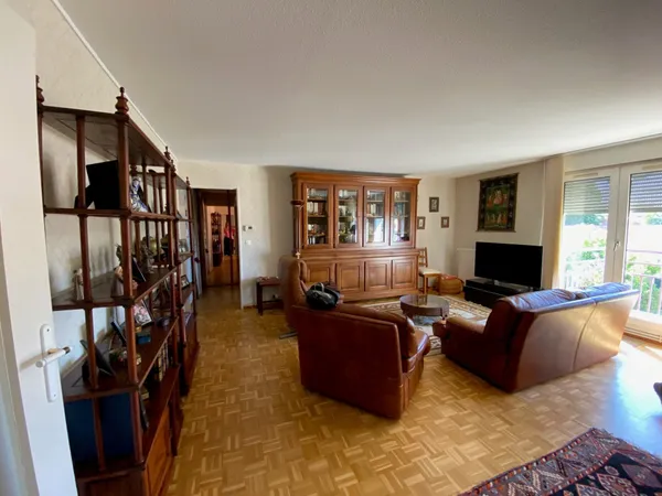 GRAND T3 DERNIER ETAGE AVEC GARAGE