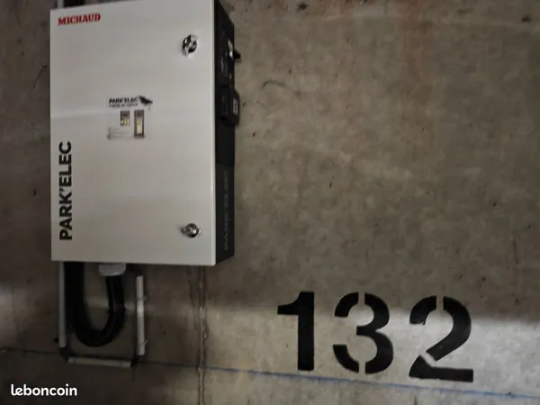 Location parking suresnes