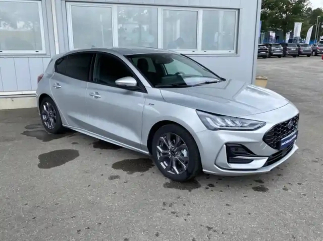 Ford Focus 1.0 flexifuel mhev 125ch st-line x — photo 12