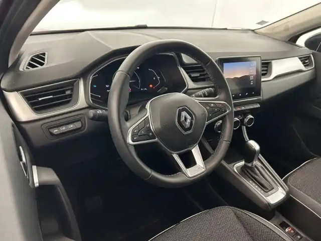 Renault Captur e-tech 145 - 21 — photo 10