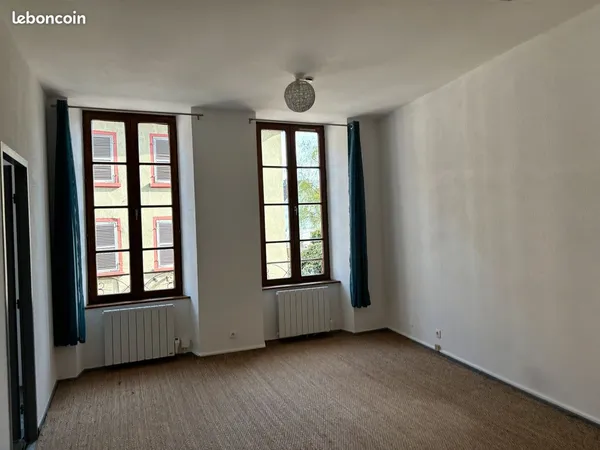 Particulier loue bel appartement f2