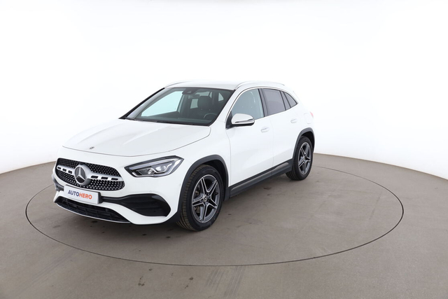 Mercedes-Benz GLA 200 AMG Line DCT