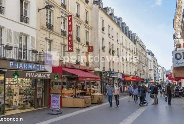 Commerce habillement/textile 42 m²