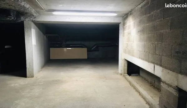 Location place parking souterrain sécurisé Lyon 3