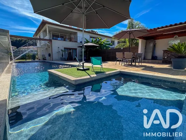 Maison 14 pièces 360 m²