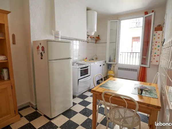 Appartement centre ville meublé en location à l'année