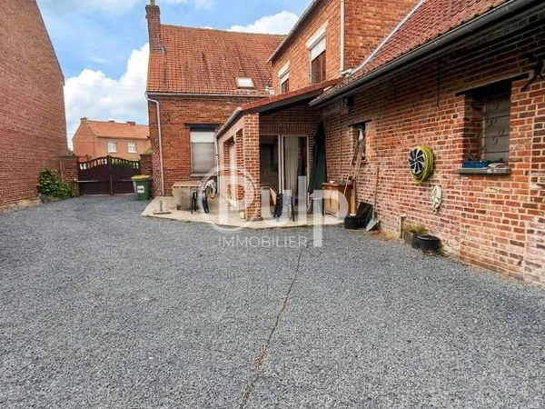 Maison 6 pièces 220 m²