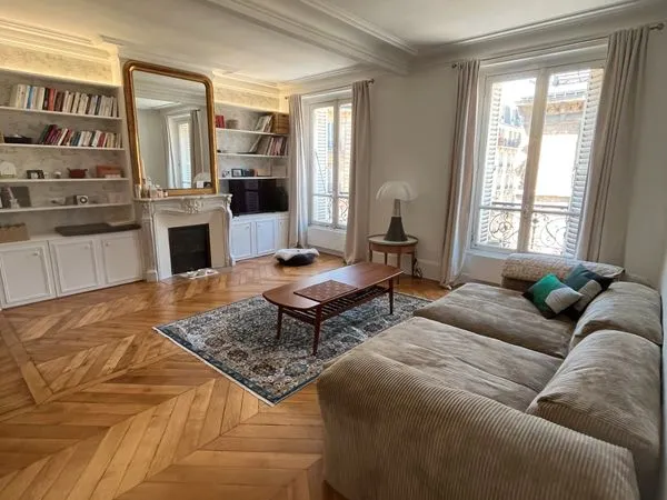 Appartement 2 chambres à vendre métro Pasteur